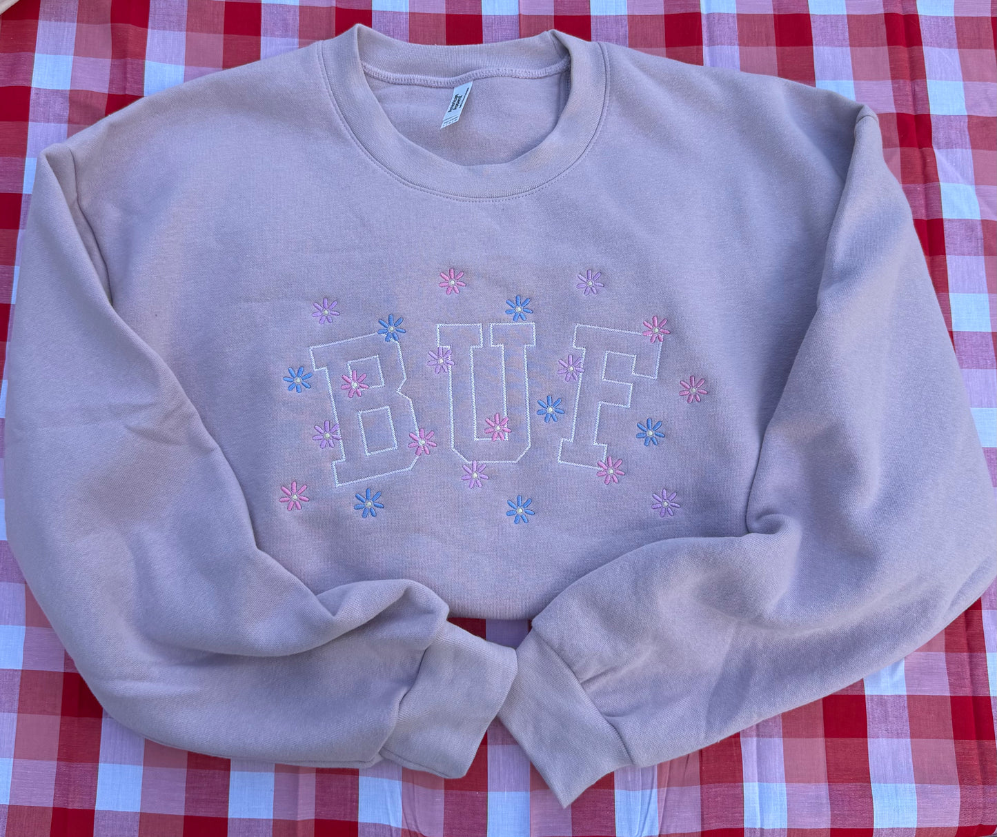 Embroidered Buffalo Daisy Crewneck
