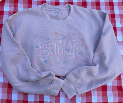 Embroidered Buffalo Daisy Crewneck